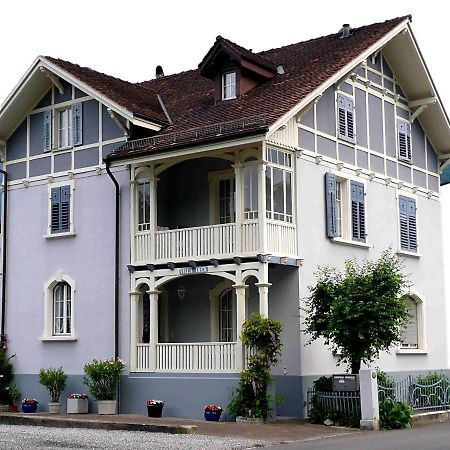 Villa Deck Брунен Екстериор снимка